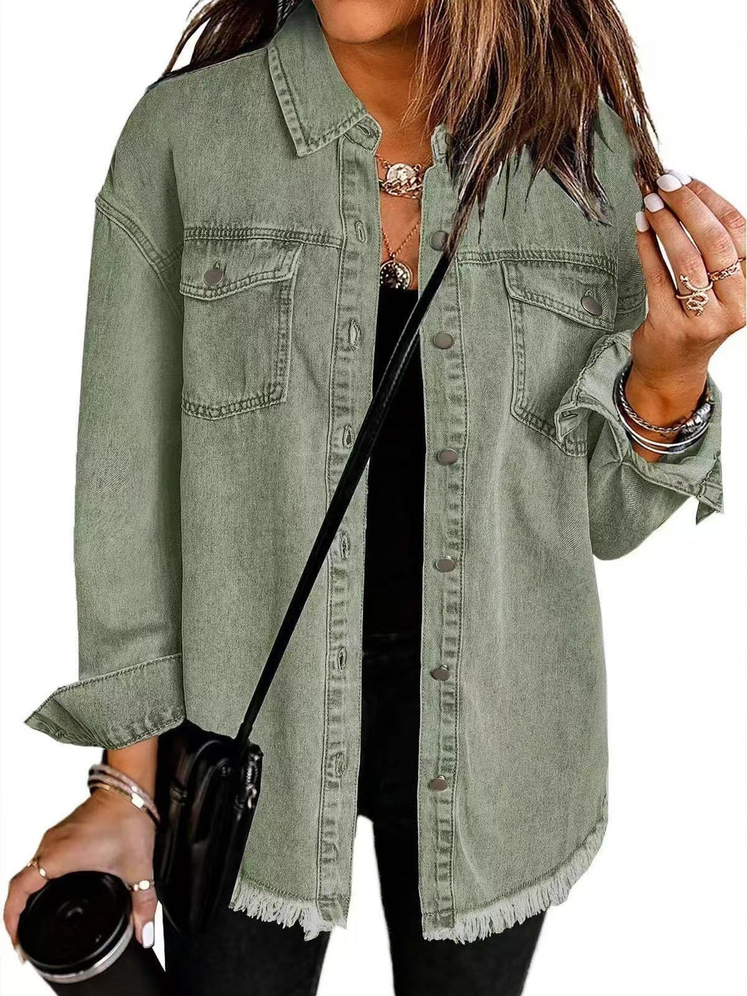 Women's denim jacket with a classic cut 