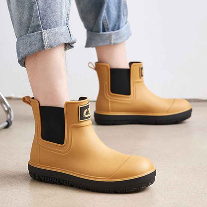 Rückansicht der Damen-Gummistiefel mit stabilem Schaft