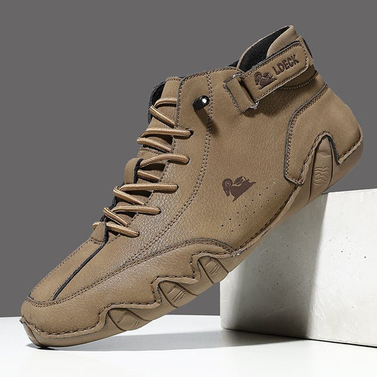 Men's mid-top sneakers