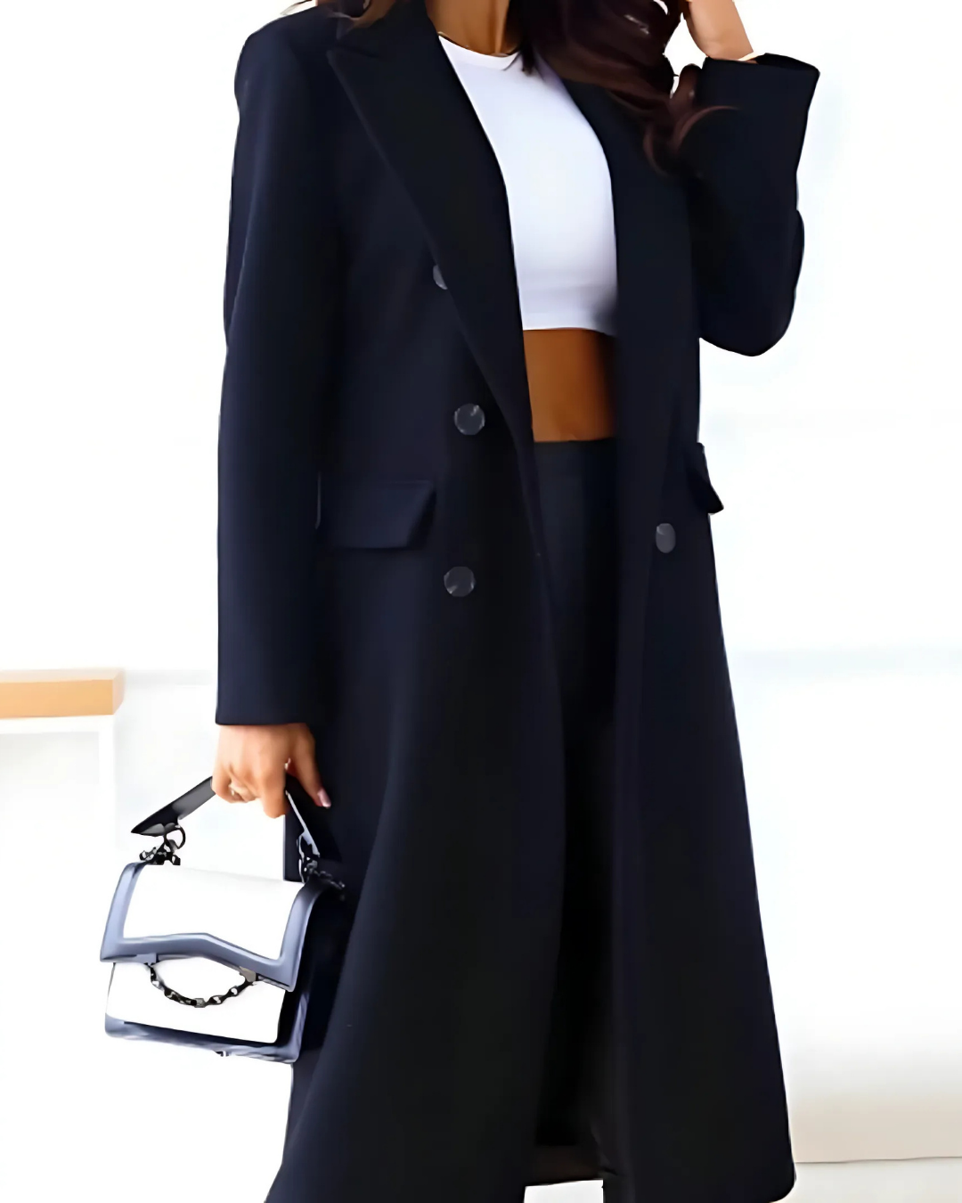 Women's coat with double-breasted button placket