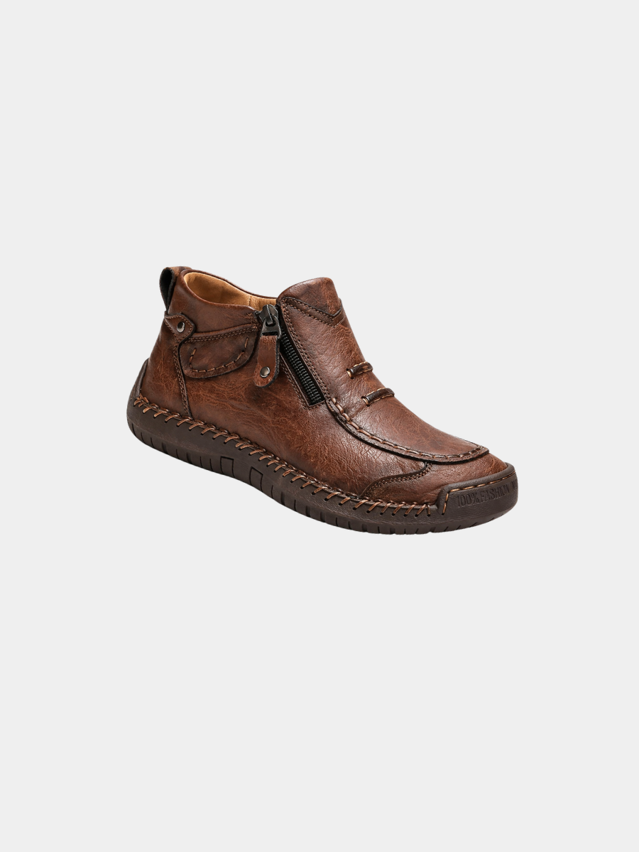 Herrenstiefel mit seitlichem Reißverschluss in der Seitenansicht