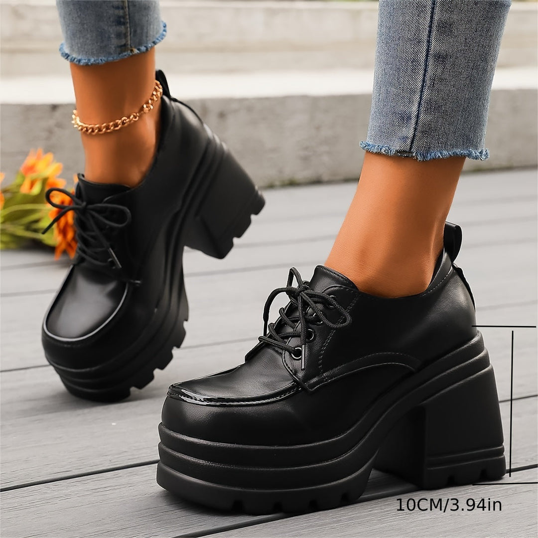 Women's platform lace-up shoes in retro design