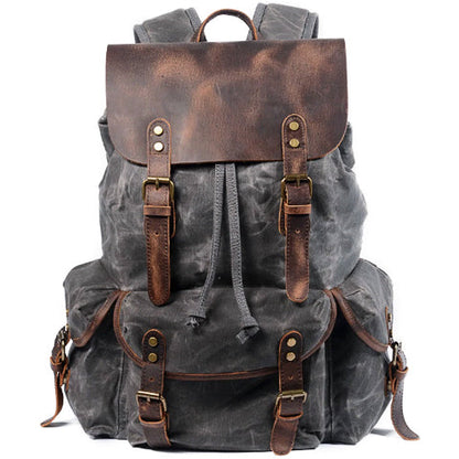 Geräumiger Canvas-Rucksack mit Seitentaschen