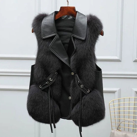Women's vest with faux fur and tie belt