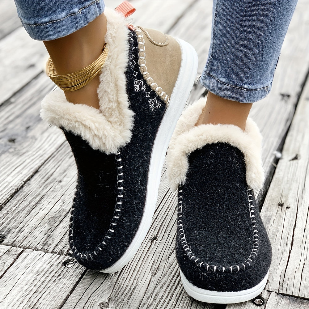 Lined slip-on winter slippers with profiled sole for women