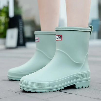 Damen wasserdichte Gummistiefel in der Gesamtansicht