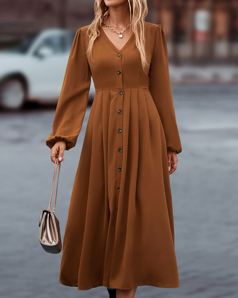 Damen-Langarmkleid mit durchgehender Knopfleiste in eleganter Ansicht