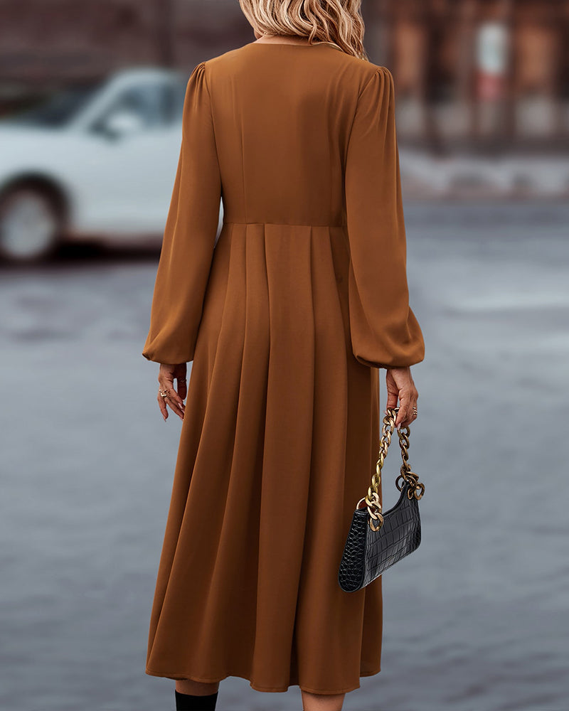 Damen-Herbstkleid mit Knopfleiste für einen gepflegten Alltagslook