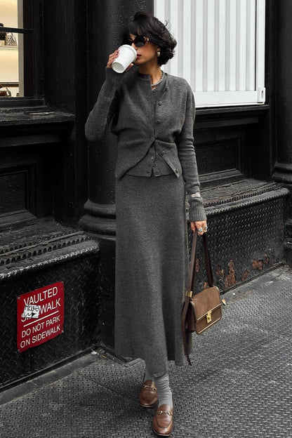 Damen-Strickset mit Cardigan, Top und Maxirock als komplettes Outfit