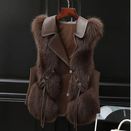 Women's vest with faux fur and tie belt