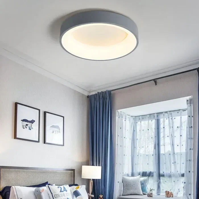 Round LED ceiling lamp – Scandinavian design &amp; warm white light