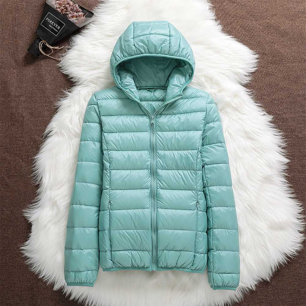 Women's down jacket with hood and classic design 