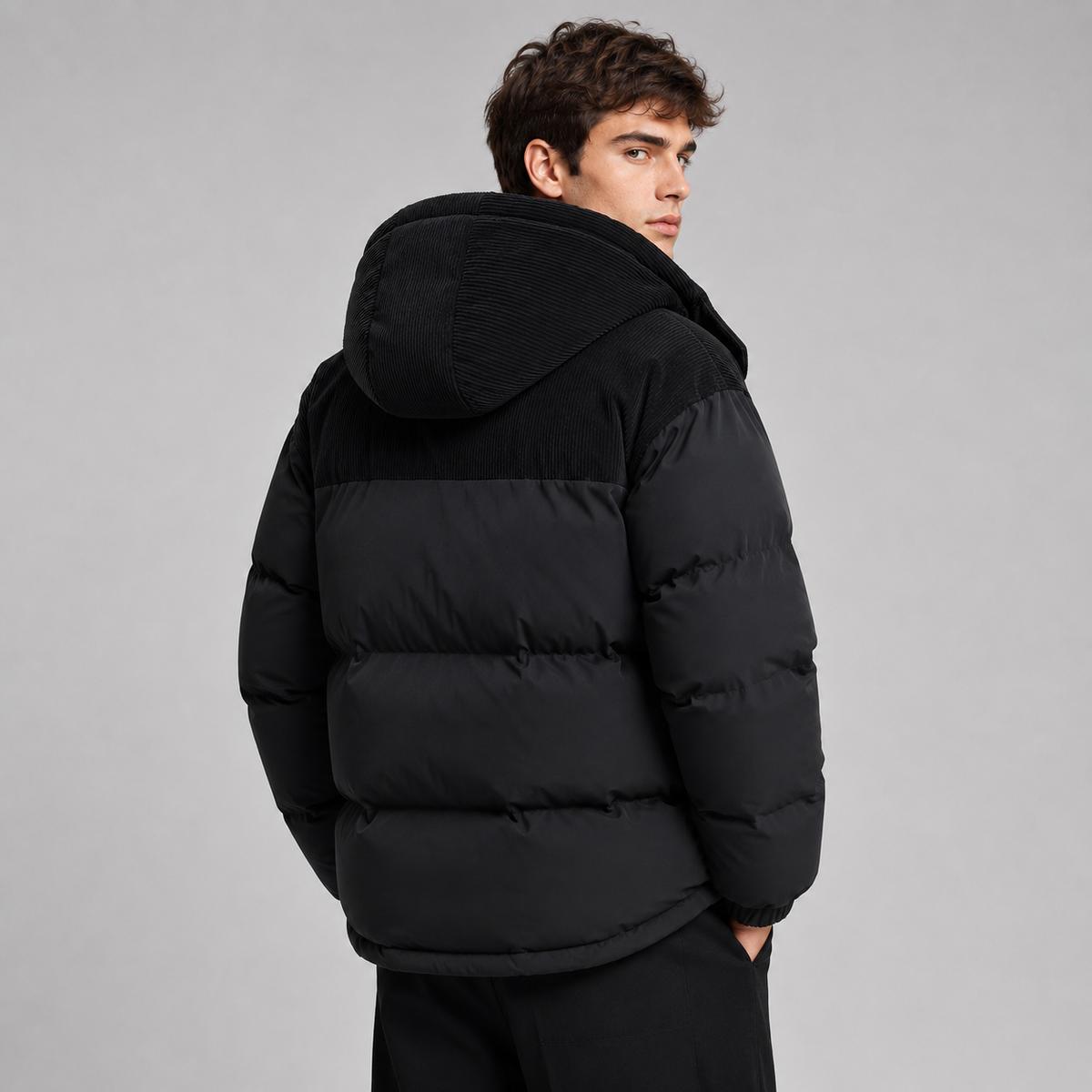 Gepolsterte Herrenjacke mit praktischen Seitentaschen