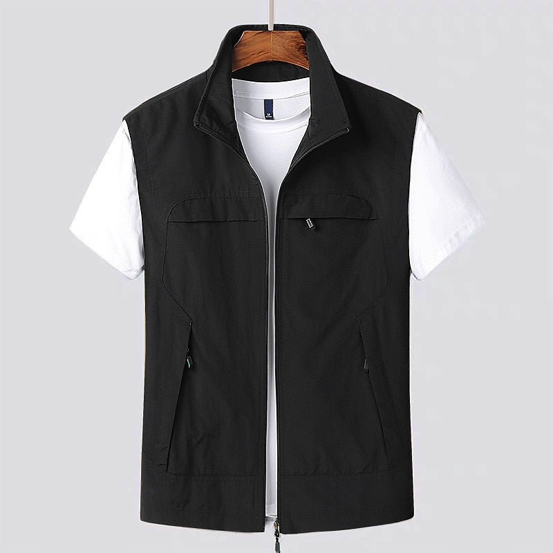 Men's Vest with Lightweight Design 