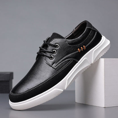Paar elegante Oxford-Schuhe aus Leder für Business und festliche Anlässe