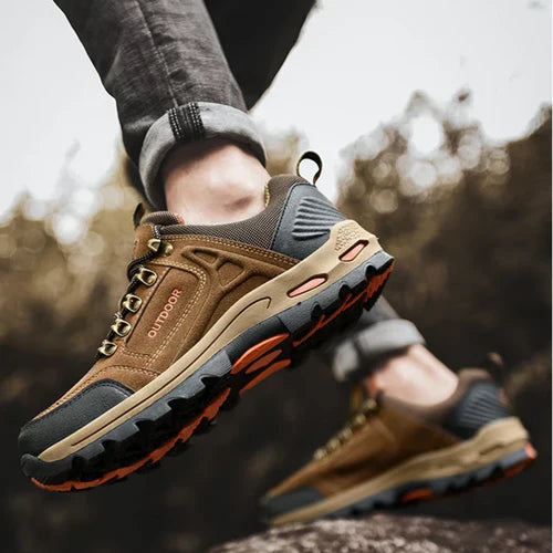 Men's hiking boots