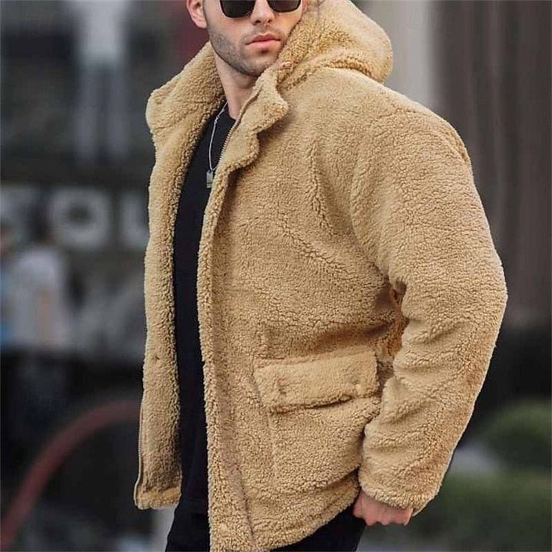 Bequeme Kapuzenjacke als vielseitige Jacke für Alltag und Freizeit