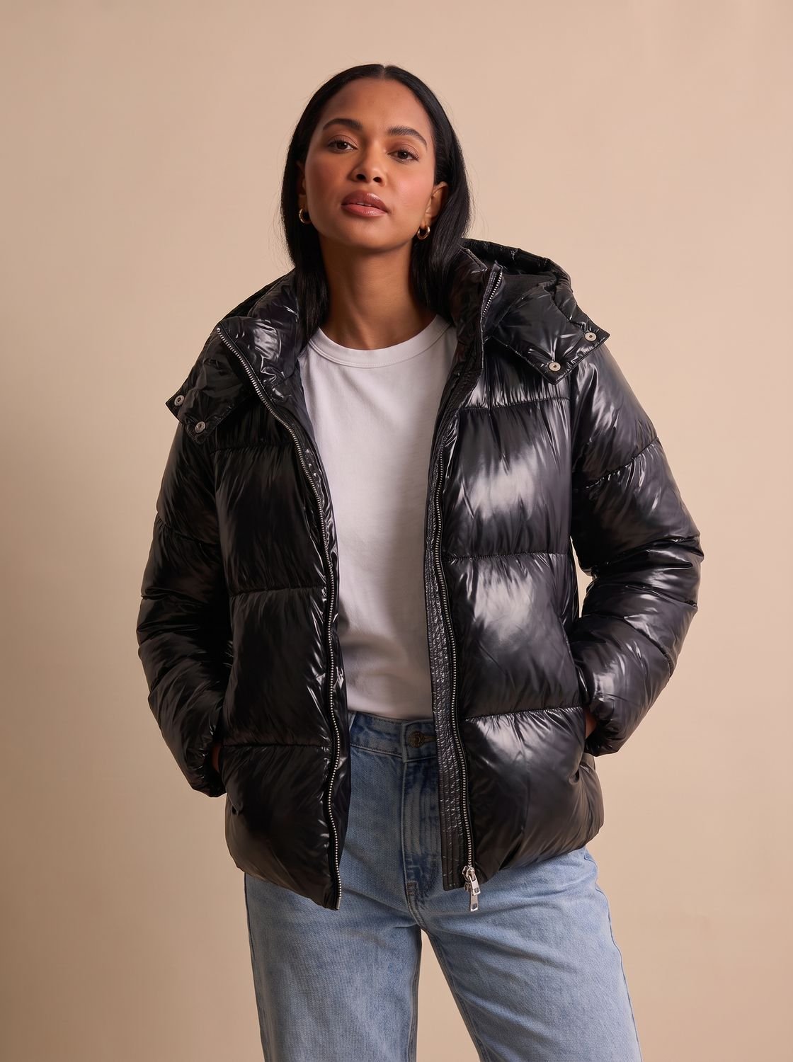 Damen Steppjacke Mit Glänzender Oberfläche