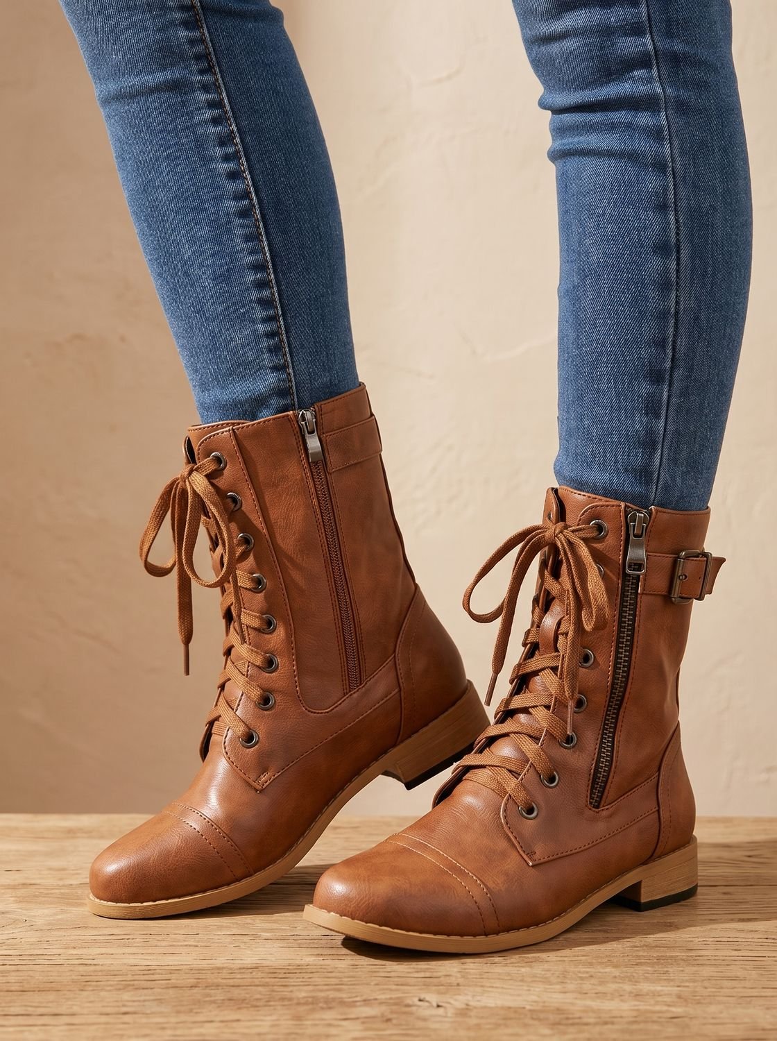 Paar Damen-Schnürboots für Alltag und Freizeit