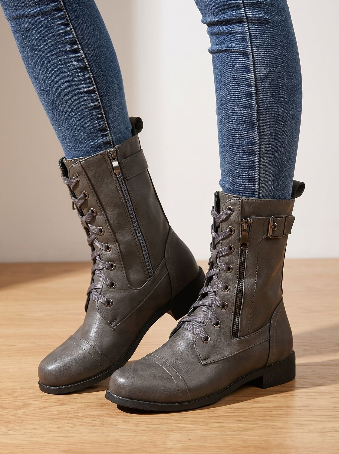 Damen-Schnürboots aus Kunstleder mit Schnürung und seitlichem Reißverschluss